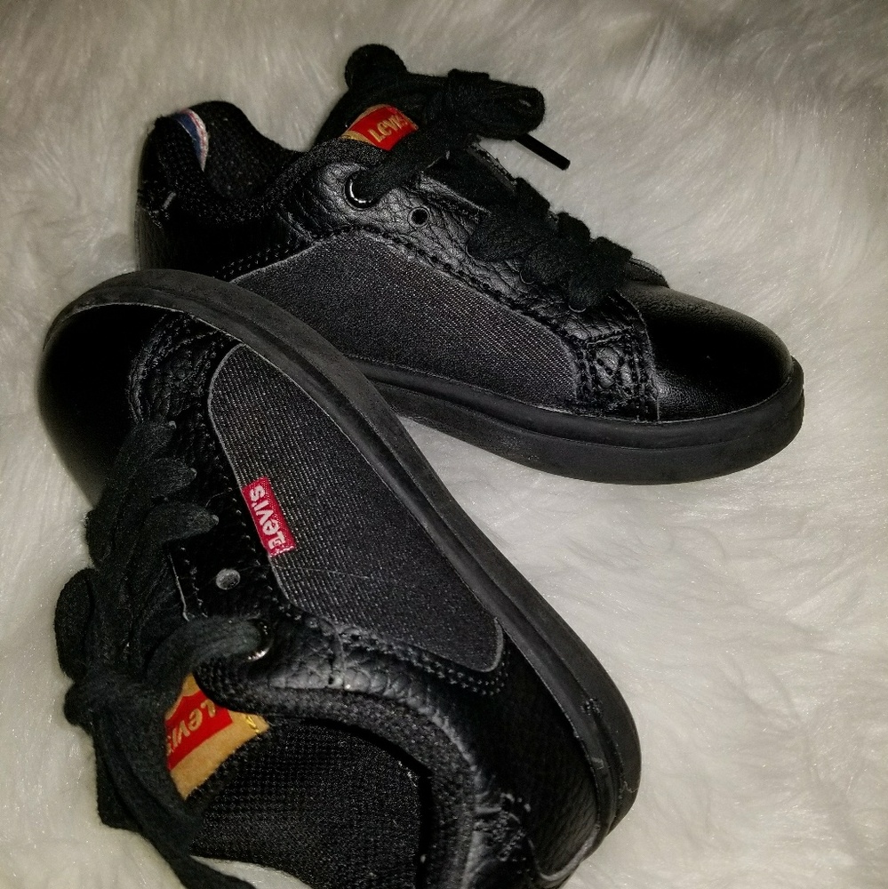 LEVIS shoes boys sz9